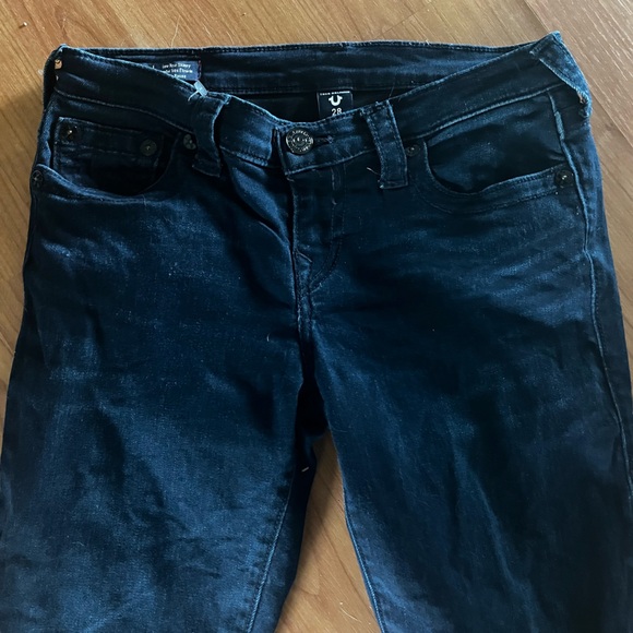 Excellent condition. Allows for stretch - Picture 2 of 3